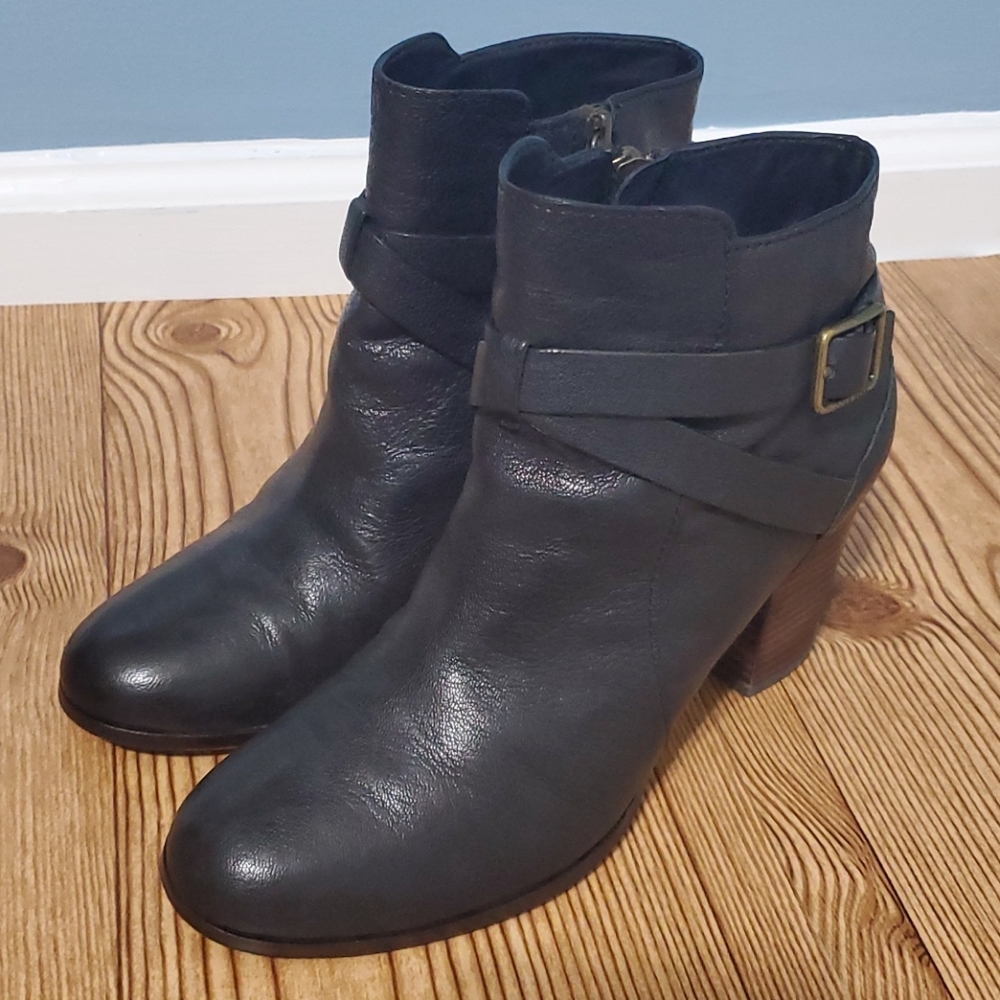 Cole Haan Grand OS Soft Leather Belted Booties - Picture 2 of 12